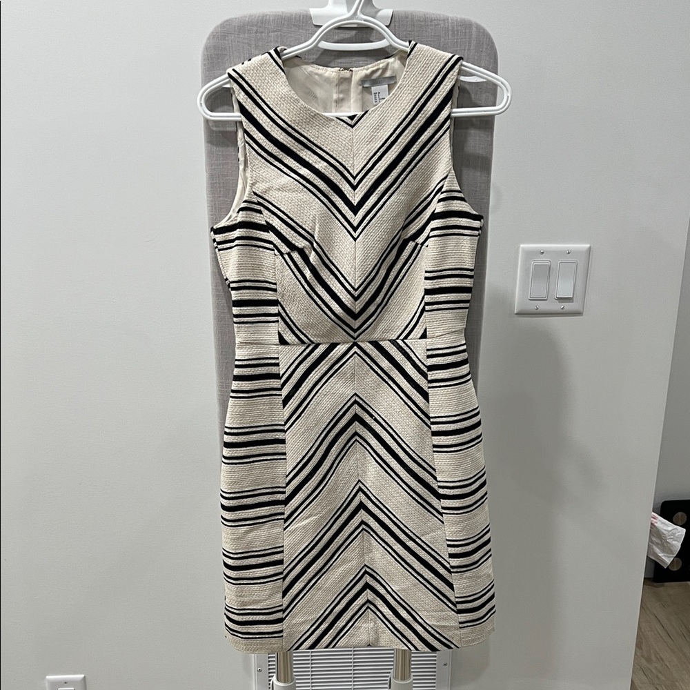 H&M Black and Cream Chevron Mini Dress